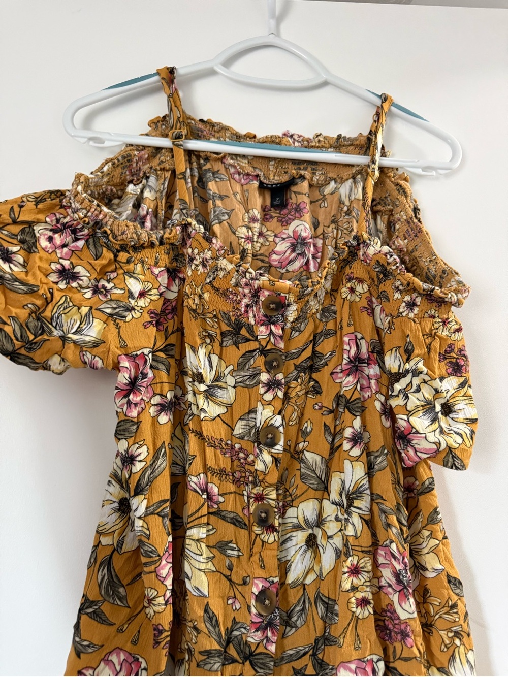 Cold-Shoulder Floral tunic in Mustard - Picture 2 of 4